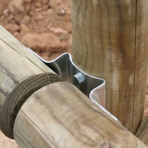 Conector para postes de madera | tienda postes de madera